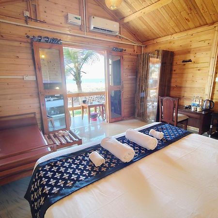 Orange Sky Beach Bungalow Агонда Екстериор снимка
