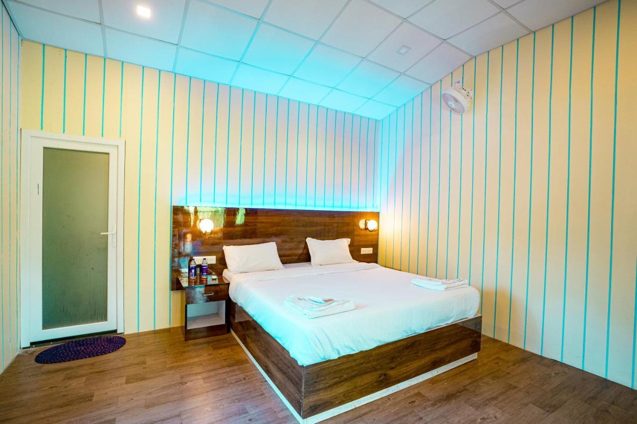 Orange Sky Beach Bungalow Агонда Екстериор снимка