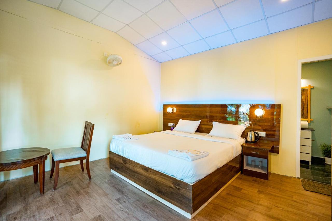 Orange Sky Beach Bungalow Агонда Екстериор снимка