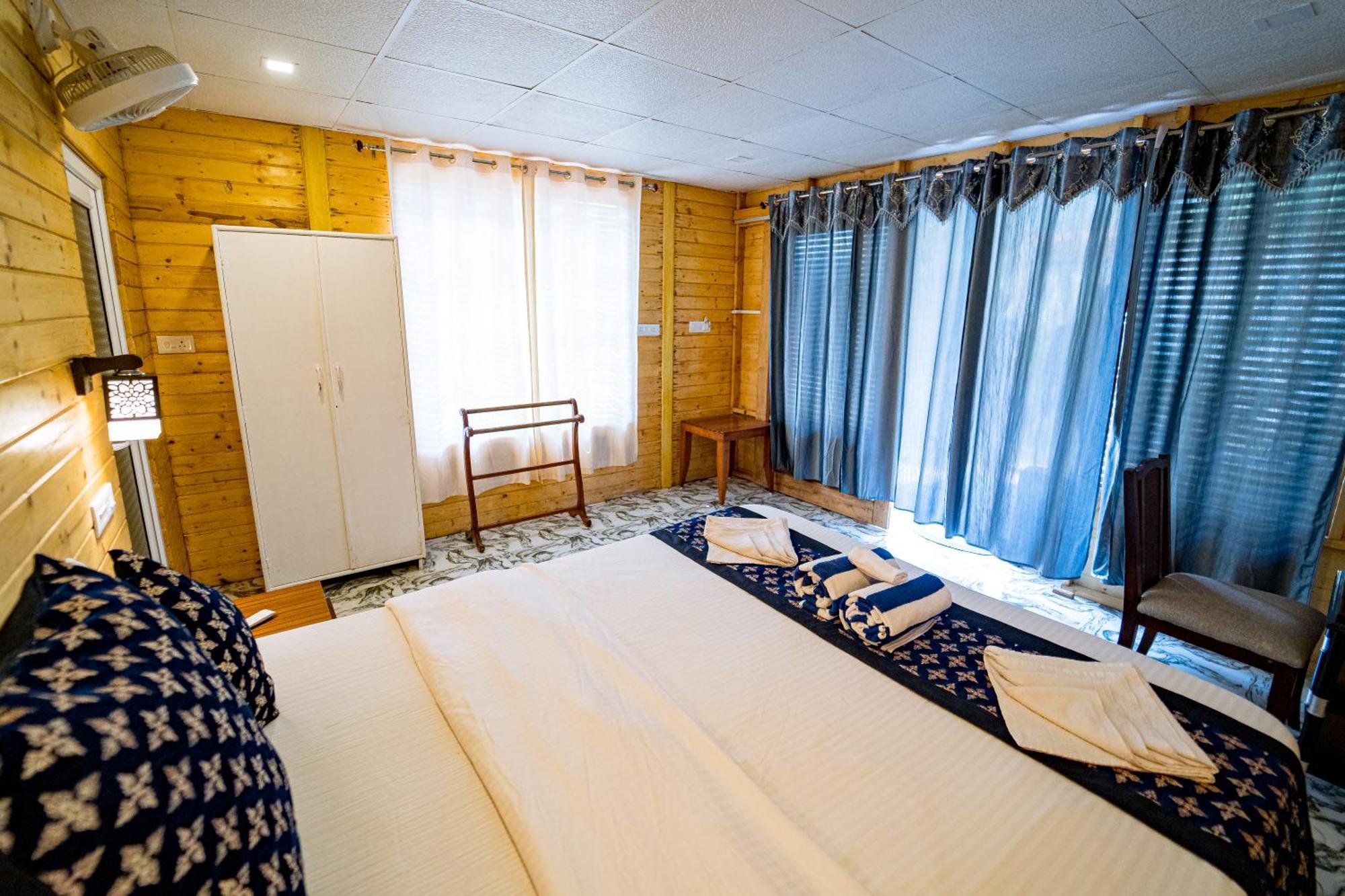 Orange Sky Beach Bungalow Агонда Екстериор снимка