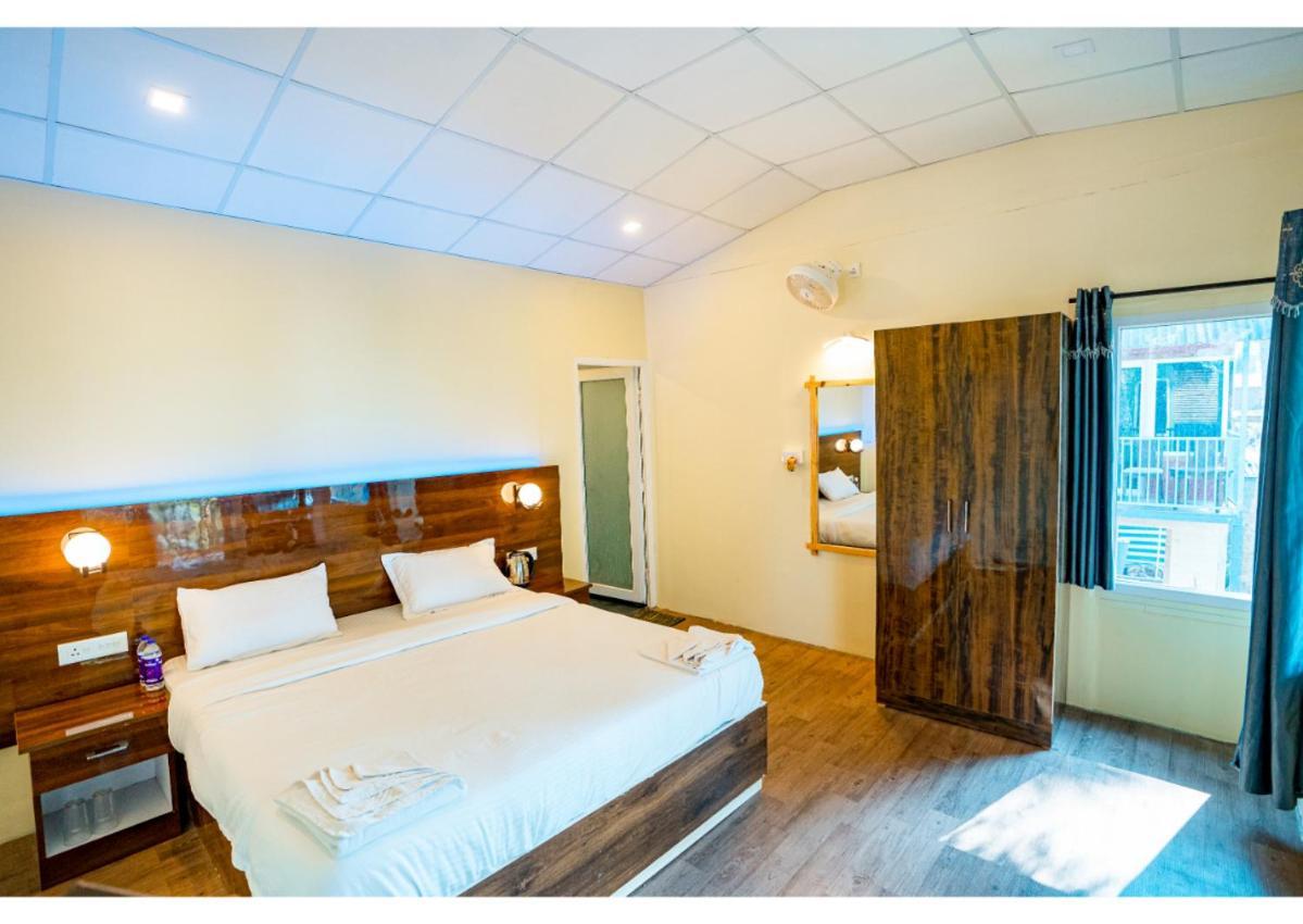 Orange Sky Beach Bungalow Агонда Екстериор снимка