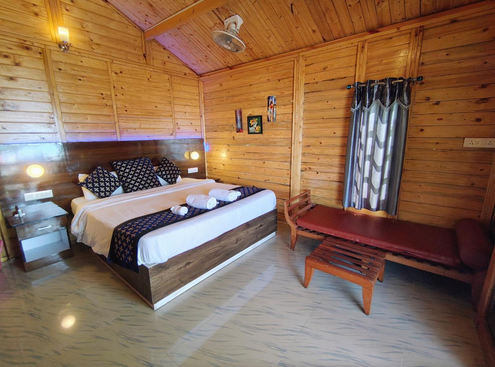 Orange Sky Beach Bungalow Агонда Екстериор снимка