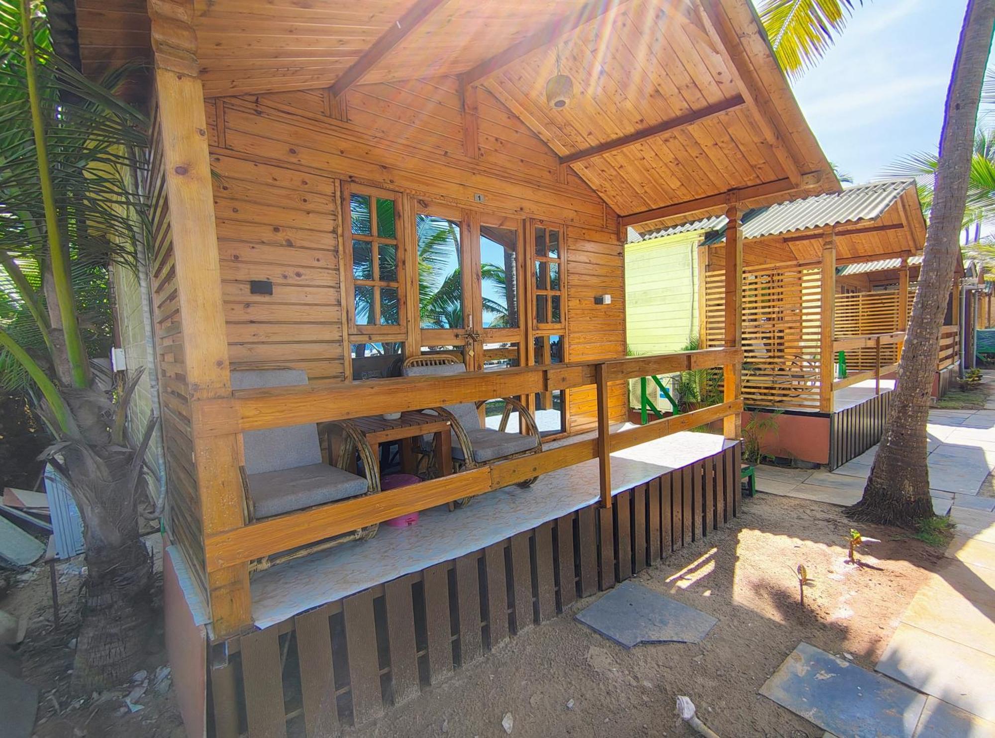 Orange Sky Beach Bungalow Агонда Екстериор снимка