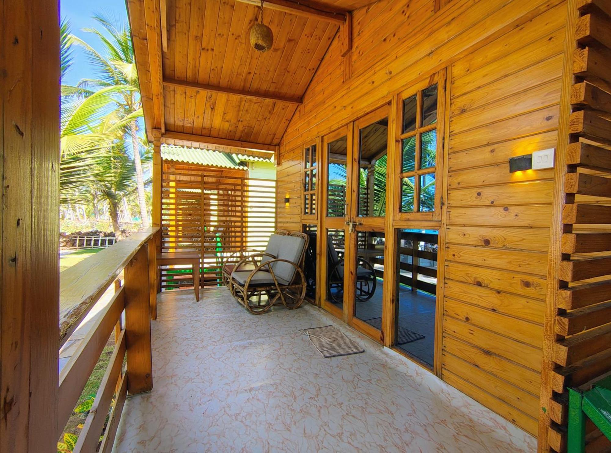 Orange Sky Beach Bungalow Агонда Екстериор снимка